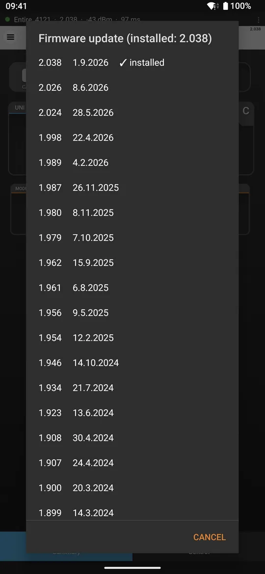 ENTIRE Link firmware update dialog listing releases from 2.038 down to 1.899, with 2.038 marked as installed